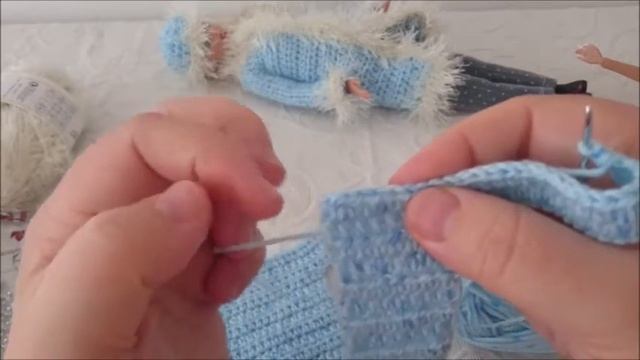 Пальто и шапка для куклы крючком смотреть онлайн
