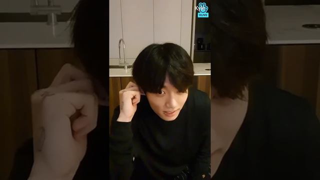 Чонгук говорит о перерыве BTS. Трансляция на VLive от июня 2022 года