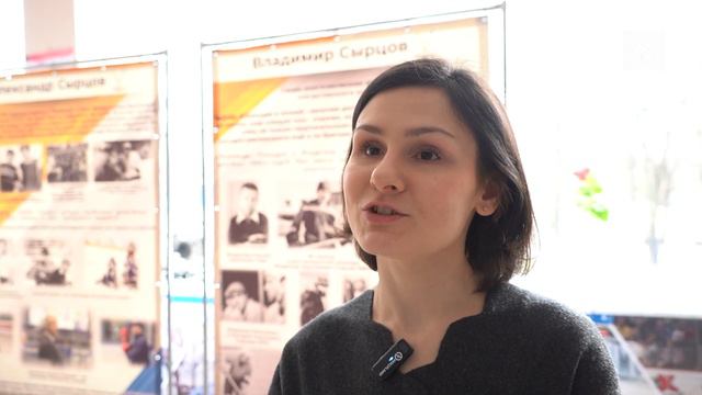 Легендарные братья. В ЛД «Химик» открылась фотовыставка, посвящённая хоккейной династии Сырцовых смотреть онлайн
