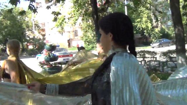 Ратха-Ятра с ЕМ Рохинисутой Прабху 11.08.2013, г. Пермь, Закамск смотреть онлайн