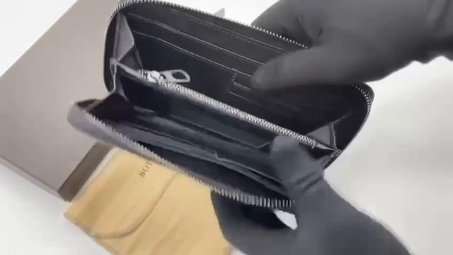 Мужской кошелёк Bottega Veneta смотреть онлайн