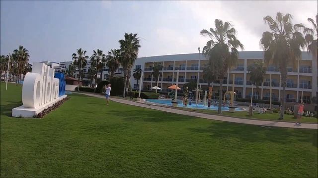 Radisson Blu Resort Hotel 5* Fujairah UAE | Отзыв Обзор Территория Пляж Отеля На Берегу Моря ОАЭ смотреть онлайн
