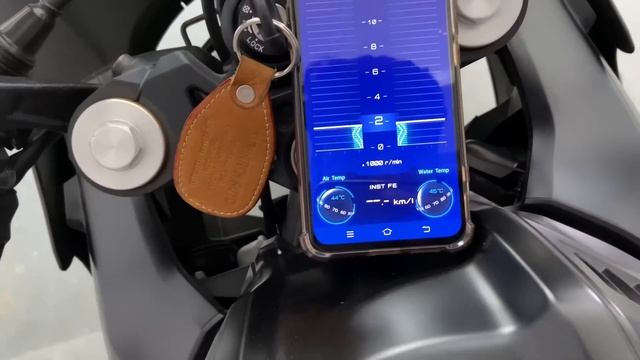Connect Yamaha R15v4 / R15m To Mobile ? | बवाल फिचर हैं यार | Yamaha R15v4 Bluetooth Connection! смотреть онлайн