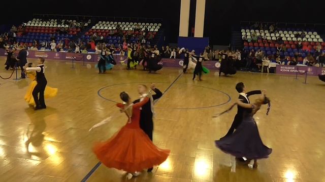 D класс Взр.+мол.1/2 финала стандарт смотреть онлайн