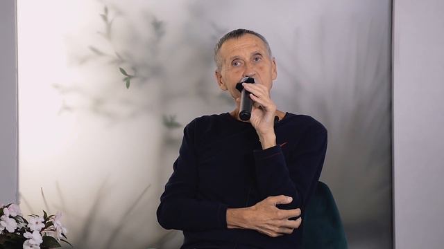 Сочетание практик и напряжённого труда. Работа с "Зеркалом" смотреть онлайн