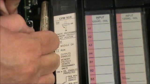 How to Change the Battery in a GE IC697CPM915 Processor смотреть онлайн