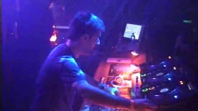 Sied Van Riel - Live from Club Air in Birmingham, UK (ASOT 400) 17-04-2009 3/7 смотреть онлайн