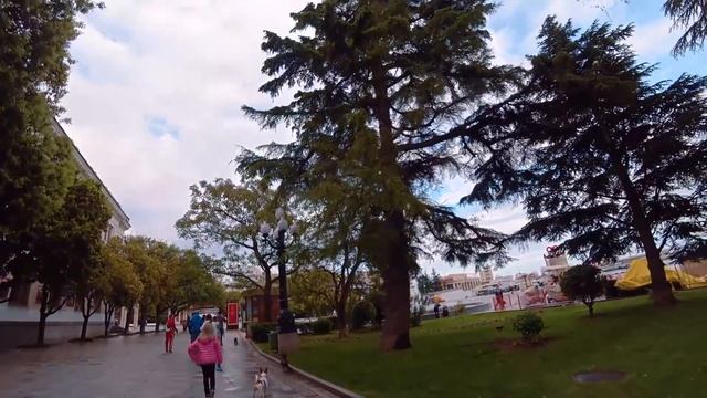 СМОТРИМ ЗАМОК ЛАСТОЧКИНО ГНЕЗДО!! КОШКИ АТАКУЮТ ЛАКИ!! наш день Ялта смотреть онлайн