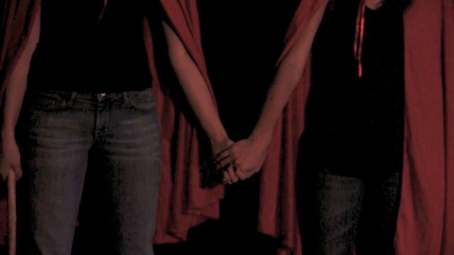 SISTERS RED by Jackson Pearce - official book trailer смотреть онлайн