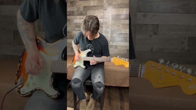 🎸 Experience the magic with Cason and the Fender Mike McCready Stratocast! 🎶 #Fender #Stratocast смотреть онлайн