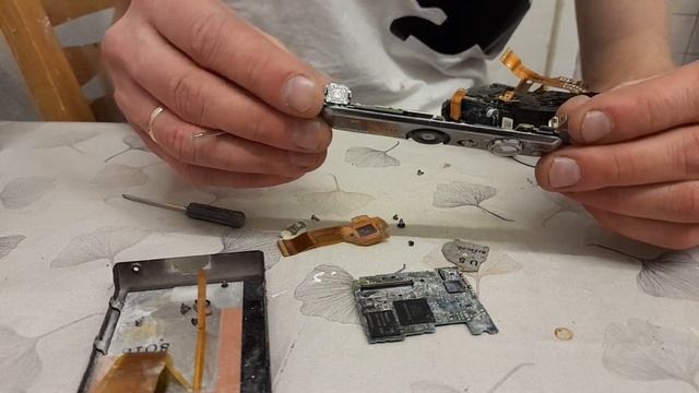 разборка дигитального фотоаппарата