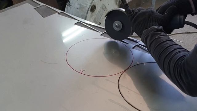Как вырезать ровный круг обычной УШМ смотреть онлайн