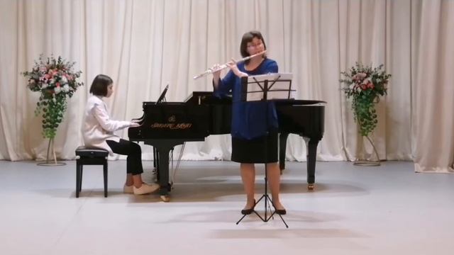 В. Попп. Венгерский танец №3. Юлия Болдуреску (флейта), концертмейстер Олеся Глусь смотреть онлайн