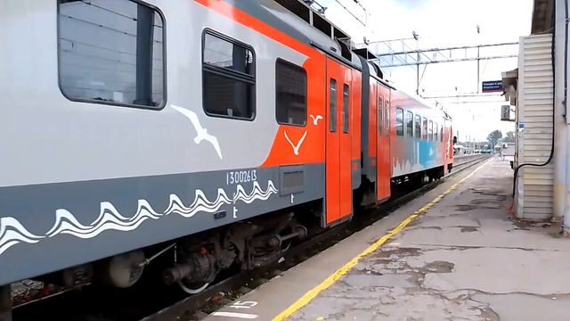 Электропоезд ЭП3Д-0071 сообщением Тарханы-Саратов-1 Пасс. На станций Саратов-1 смотреть онлайн