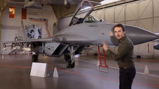 Inside The Cockpit - MiG-29 'Fulcrum' (9.12) смотреть онлайн