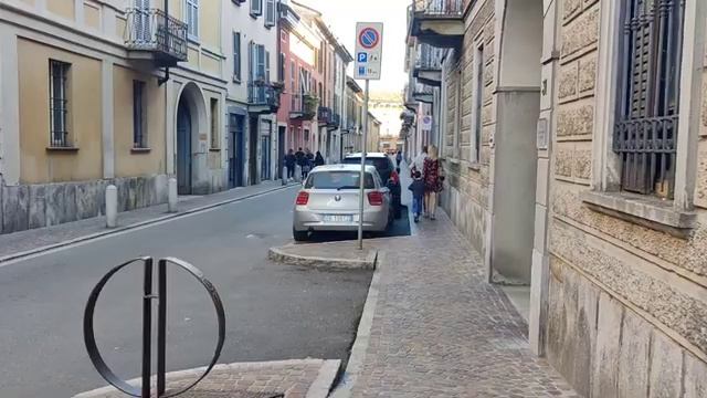 Автопутешествие. Работа на Бусе в Европе. Италия в одном видео, жизнь, цены на продукты смотреть онлайн