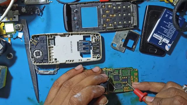 Nokia 1110 insert sim. problem, solution./sim card not connected Nokia mobile.? смотреть онлайн