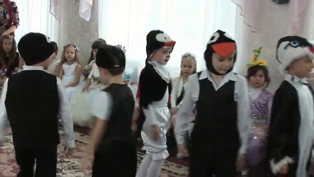 видео съёмка утренника в детском саду, Донецк. 2018 -2019 год смотреть онлайн