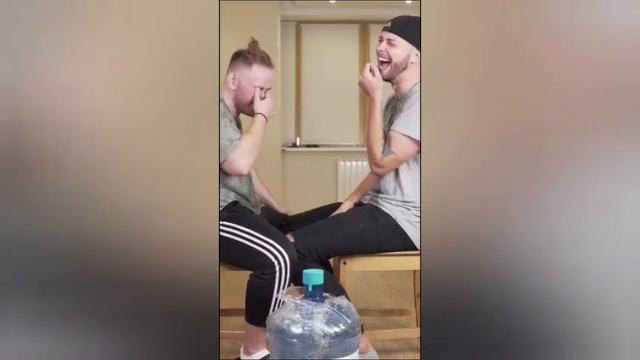 Подборка мокрых шуток - мокрые шутки Tik Tok смотреть онлайн