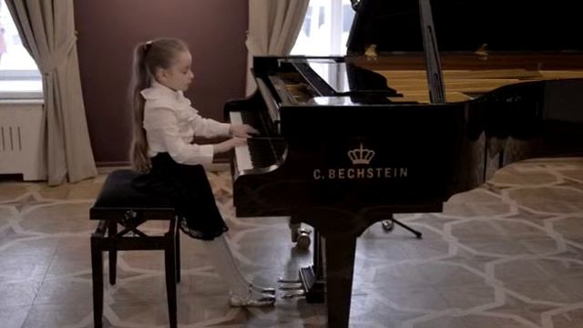 Елизавета Мадяр. Преподаватель Марина Ивановна Мозговенко #Исполняем_В_М_Блока-(360p25).webm