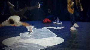 Red Bull BC ONE【World Final】2016  брейк данс NEGUIN vs BRUCE ALMIGHTY