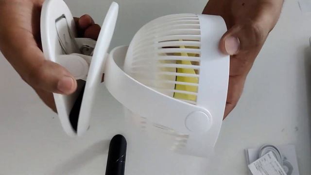 গরমের চরম রিচার্জেবল ফ্যান || Jisulife fa29a Mini Portable Clip-on Rechargeable Fan смотреть онлайн