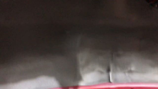 В качестве второго слоя в Мазда 6 используем недорогой звукопоглотитель и теплоизолятор