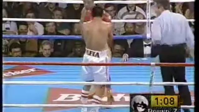 Marco Antonio Barrera Vs Kennedy McKinney (Boxing)(1996) смотреть онлайн