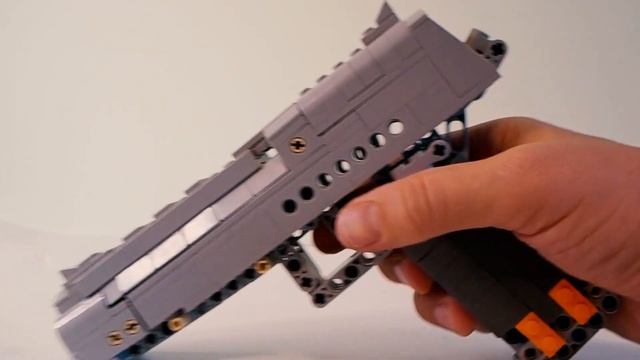 Пистолет Desert Eagle gun из Lego деталей! смотреть онлайн