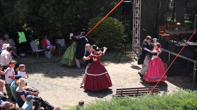 Jiřinková polka смотреть онлайн