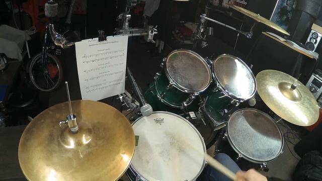 Строевой марш на барабане с тарелками (Звук с камеры) смотреть онлайн