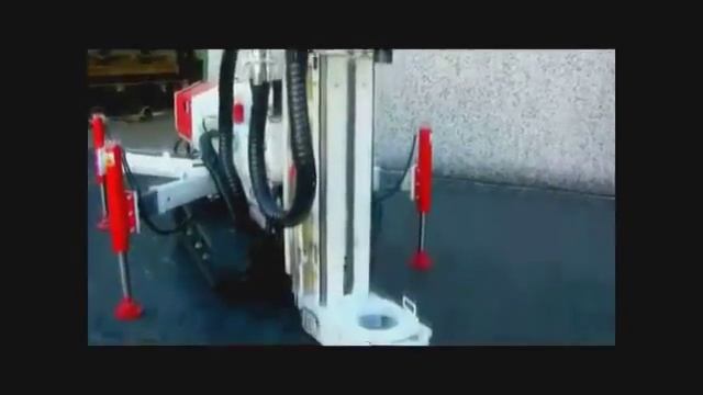 Компактная буровая установка с телескопической мачтой Ripamonti Minimek 500 смотреть онлайн