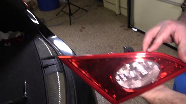 How to Replace Reverse Light and Bulb 09-14 Nissan Murano смотреть онлайн