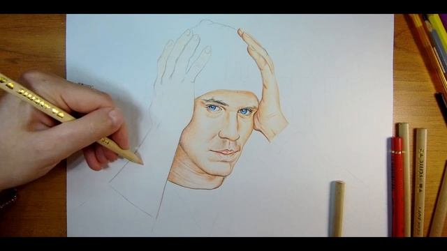 Рисуем портрет Дмитрия Масленникова цветными карандашами | Draw a portrait with colored pencils смотреть онлайн