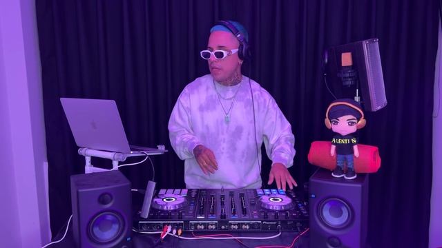 EL REGGEAETON DE ANTES SIEMPRE SERA MEJOR MIX #O2 - DJ RAULITO смотреть онлайн
