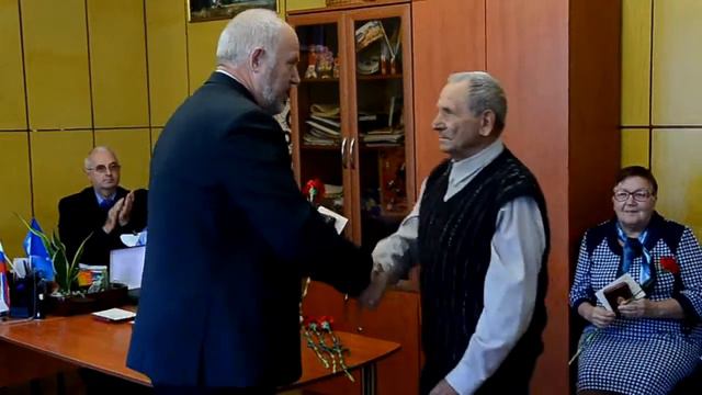Вручение памятного знака 80 лет Кировской области смотреть онлайн