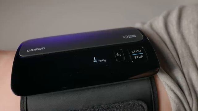 Умный тонометр Omron Evolv Hem-7600T-E смотреть онлайн