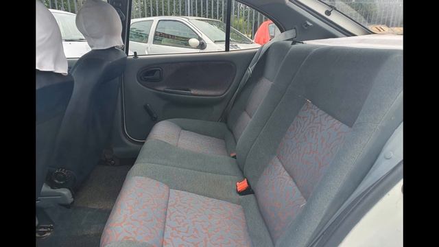 RENAULT MEGANE 1.4 RN Eredeti Magyar autó + KM Garancia!! смотреть онлайн