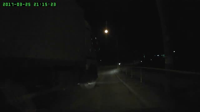 Чем больше машина, тем" умнее" водила! смотреть онлайн