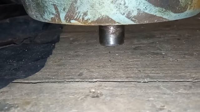 Компрессор для гаража. СО-243.1 (СО-7Б). Ставлю новый шкив на вал электродвигателя. Часть 3 смотреть онлайн