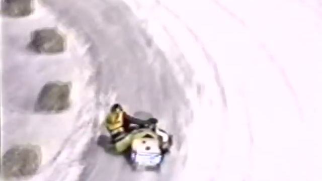 Inside Snowmobile Racing смотреть онлайн