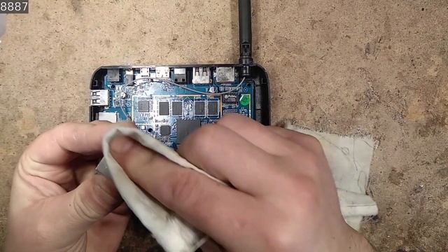 Ремонт Андроїд-тв-приставки (виключається через перегрів після кількох годин роботи) смотреть онлайн