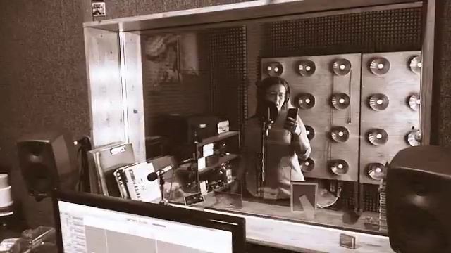 Мама!! С Днем Рождения!!! М иС. Крюковы (Shallow- Lady Gaga cover) ) смотреть онлайн