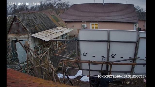 Устанавливаю солнечные панели на новый одноосный трекер смотреть онлайн