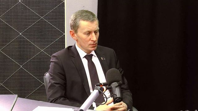 Будущее Тракторозаводского поселка, вынос предприятий за город и обновление парка Горького смотреть онлайн