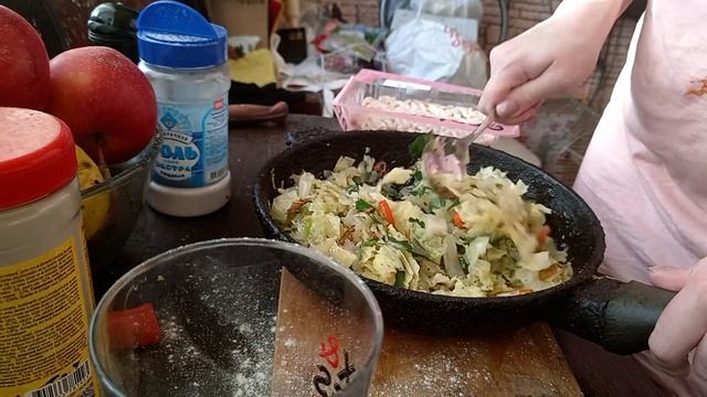 Посекунчики#рекомендации #готовка #пирошки #капуста #фарш#чебурек #посикунчики#вкусно смотреть онлайн