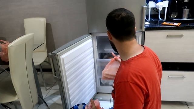 НАКУПИЛИ ЕДЫ ДЛЯ ДОМАШНЕГО ОБУЧЕНИЯ. Прохожие подарили мне подарок. DiLi Play Vlog