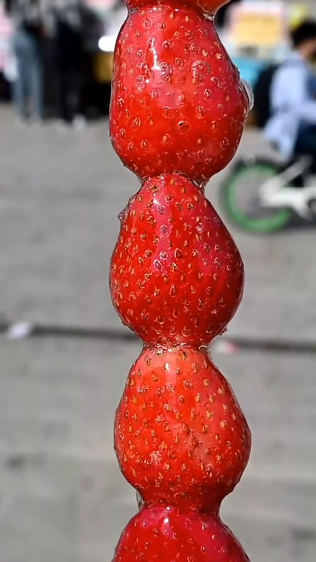 КЛУБНИКА В КАРАМЕЛИ #shorts #клубника #карамель смотреть онлайн