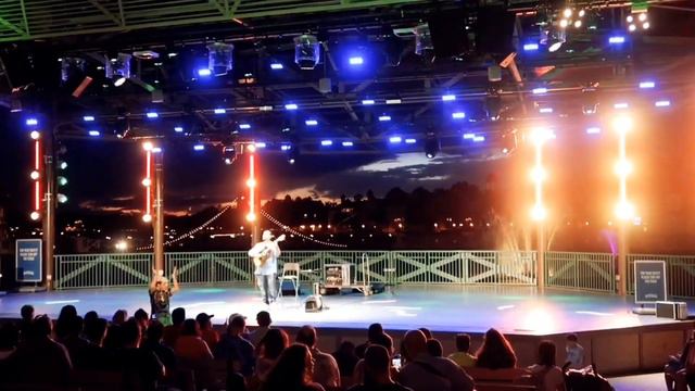 Disney springs | NEW Magic Mirror metallic and imagination pink items, Taco cone and Temple of baco смотреть онлайн