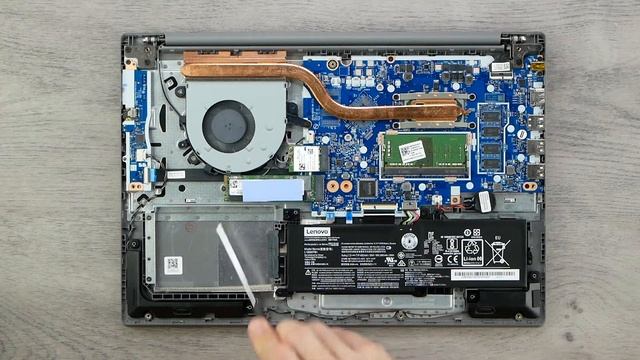 Abrir pórtatil Lenovo 2021 (Posibilidades de ampliación) ¿Merece la pena? смотреть онлайн